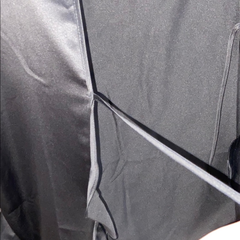 Black Silk Robe - Picture 4 of 4